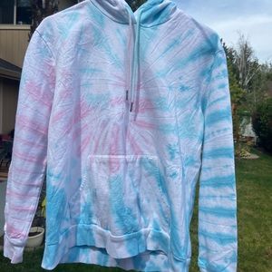 Tie dye pullover hoodie
